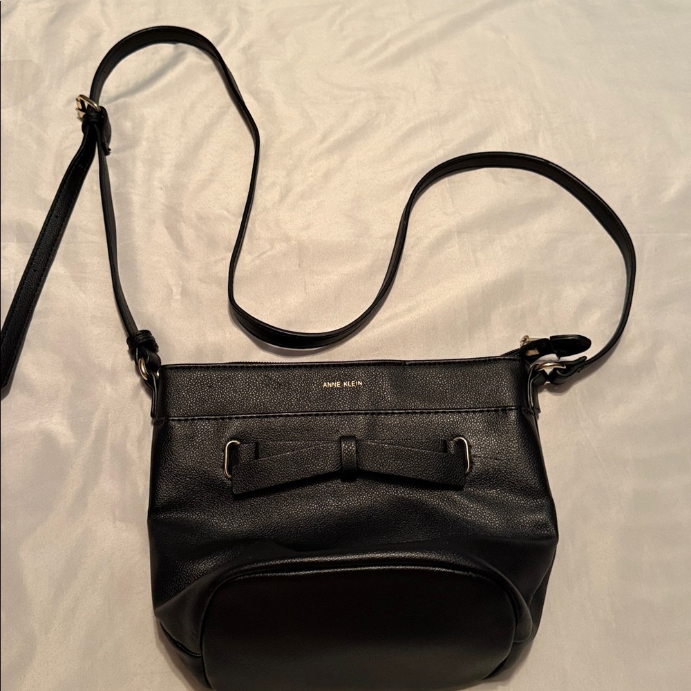Anne Klein Elegant Black Shoulder Bag
